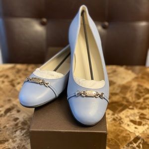 AUTHENTIC: Gucci Nappa Steve Flats